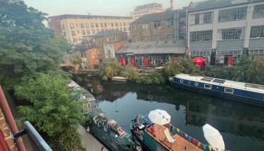 Beautiful large 1-bed apartment overlooking regents canal - Foto 2