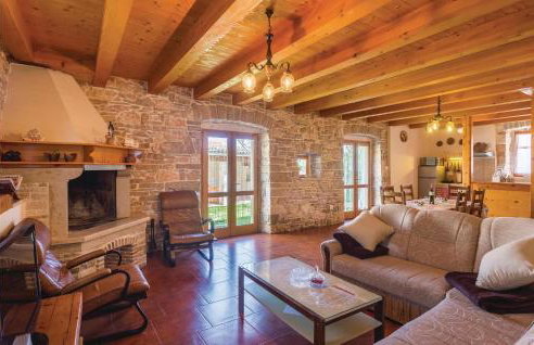 Three-Bedroom Holiday Home In Regulici - Photo 3