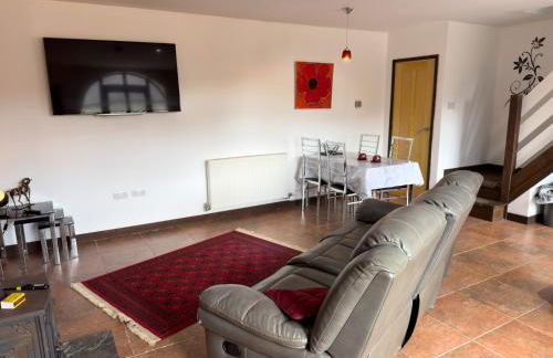 The Stables - Photo 9