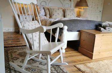 Beehive Cottage - Photo 17