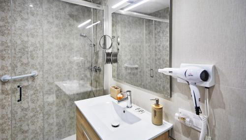 Santa Clara centro by Gestión VUT Salamanca - Foto 4, Shower