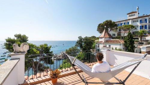 Precioso apartamento en primera línea de mar en Calella de Palafrugell - Foto 3