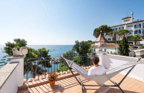 Precioso apartamento en primera línea de mar en Calella de Palafrugell - Foto 3