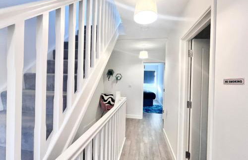 Stunning Five Bedroom Holiday Home in Chartham Canterbury with Hot Tub - Foto 2