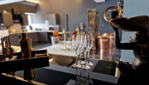 The Studio - Photo 4