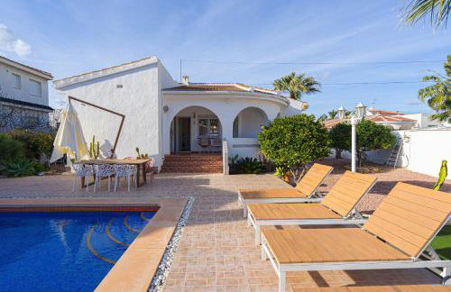 Casa Velazquez - Photo 1