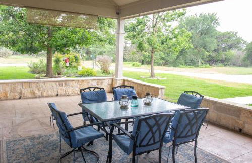 Hill Country Haute n Haus Relax and Renew - Photo 10