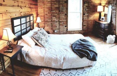 THE LOFT 3 level urban cabin with a HUGE patio! - Foto 77