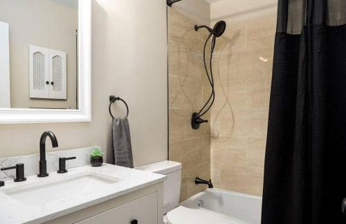 Aqua Oasis - Central & Stylish - 3 BR / 3 BA - Foto 7