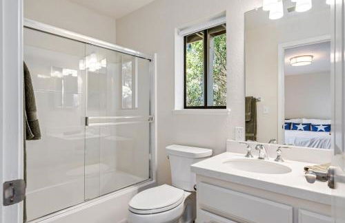 Lakefront Villa with 180 degree view private dock and boats - Foto 54