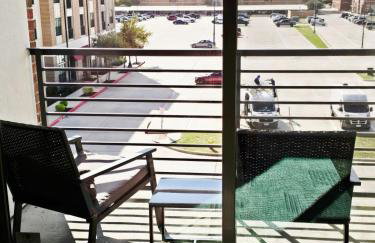 Central Frisco Vibes 1 BR Apart With POOL & GYM - Foto 8