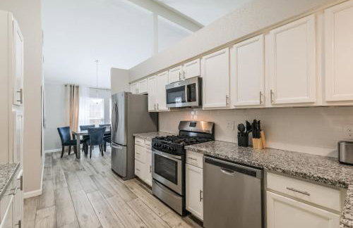 Memorial City Gem Sleeps 12 Fenced Yard - Foto 3