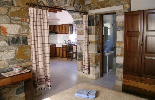 Traditional stone-built cottages Azalas - Foto 11