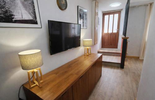 CITE MEDIEVALE- LE REMP'ART - 3 Chambres Tout Confort-au pied de la Cité- Accès direct piétons - parking gratuit - Foto 6