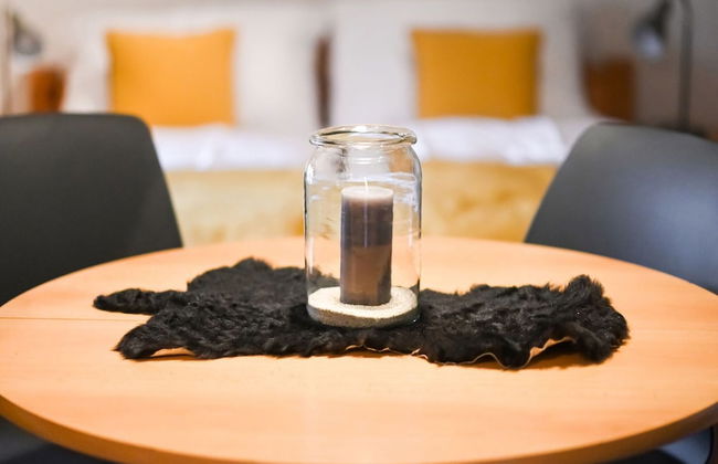 Loft-like Apartment With Swimming Pond - Photo 7