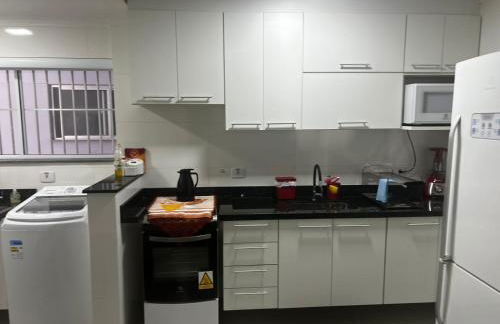 Apto 11 - Refugio Aconchegante na Praia da Enseada no Guarujá - SP - Foto 16