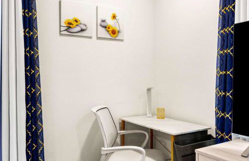 Manchaca 4 bedroom sleeps 10 Pool and Hot tub - Photo 49