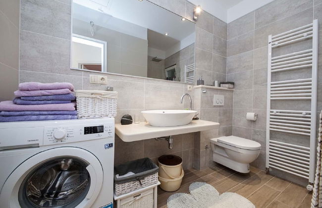 Stone House in Podgora With Sea Views - Photo 18