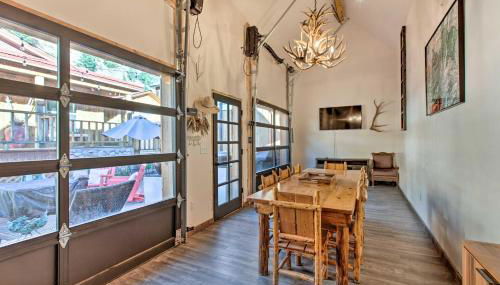 Unique Mtn Getaway with Stunning Outdoor Area! - Foto 2