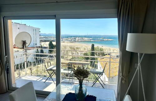 Ático céntrico con amplias vistas mar y playa - Foto 8