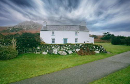 Tal y Gaer Cottage Fishguard - Photo 1
