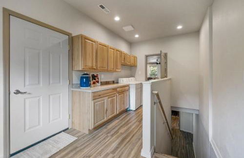 Bogie Bungalow - Walk to lake, bar & restaurant - Near golf course - AC - Fireplace - Pet Ok - Foto 18