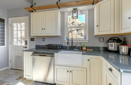 Trail Access On-Site! Scenic Rock Springs Getaway - Foto 6