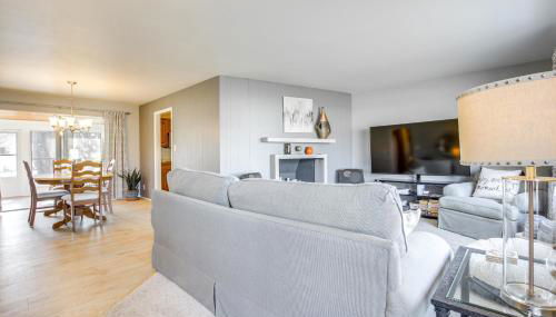 half Mi to Boat Launch Family Getaway in Menasha! - Foto 4