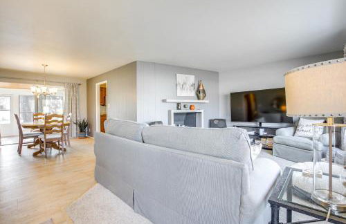 half Mi to Boat Launch Family Getaway in Menasha! - Foto 4