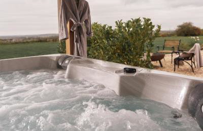 Countryside Retreat with Hot Tub near Bicester Village - Foto 2