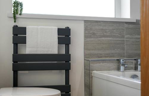 Tapton View - Modern Stay Near Chesterfield Town Center, Train Station & the Peak District - Foto 15