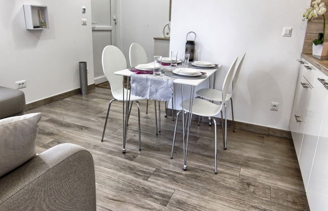 Apartments Victoria - Photo 9