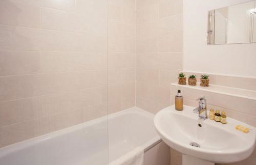 Cosy 2-bed home - For Company contractor and Leisure stays - NEC, Airport, HS2, Contractors, Resort World - Foto 33