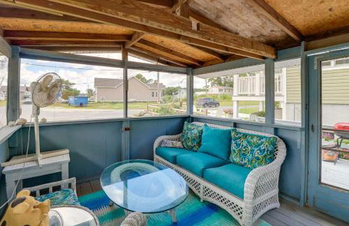 Deck and Indian River Bay Views Coastal Cottage - Foto 22