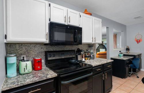 That 70s House -Fun 6 Bedroom W Pool & Game Room - Foto 19