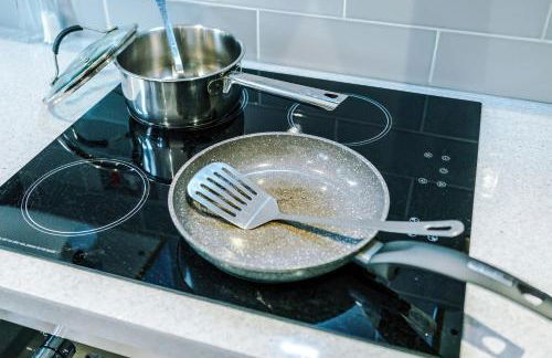 Stylish 2BR House for 4 in Manchester with Parking - Foto 40