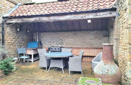 East Wing Cottage - Peaceful Village Retreat with Tennis Court Access - Foto 38