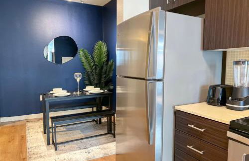 Mid Century With Pool GYM and Parking 10min to Cedars - Photo 19