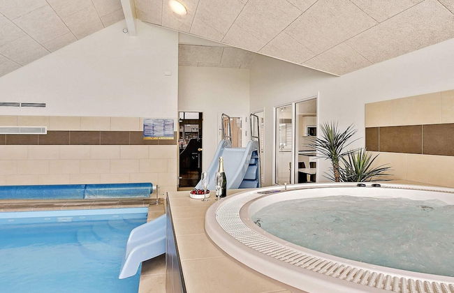 16 Person Holiday Home in Vejby - Foto 20