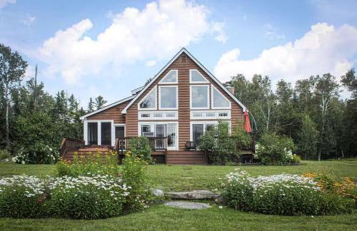 Gingerbread House on Mooselookmeguntic Lake - Foto 19