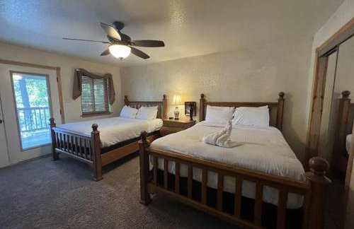 C23, Two bedroom, two bath log-sided, luxury Harbor North cottage with hot tub cottage - Foto 14