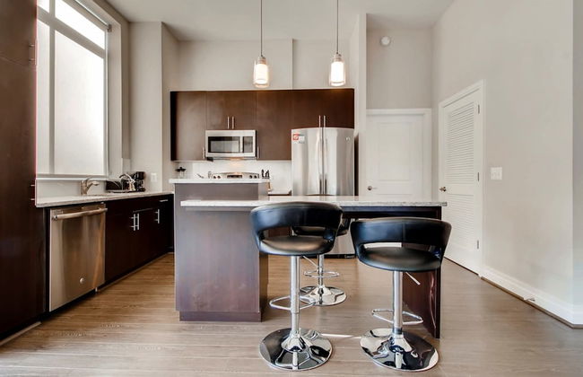 Bluebird Suites in Reston - Photo 24