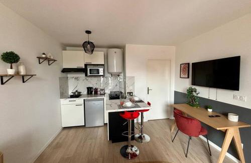 Jasmin Roanne centre-ville - Parking & Clim - Foto 11