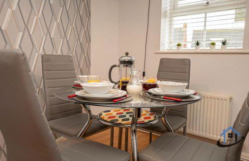 Garfield House, 3 bed house, sleeps 7, Nr Rushden Lakes, allocated parking, corporates welcome - Foto 35