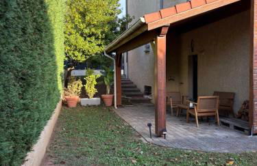 Studio calme avec Parking accès rapide Eurexpo Le Chasseland - Foto 26