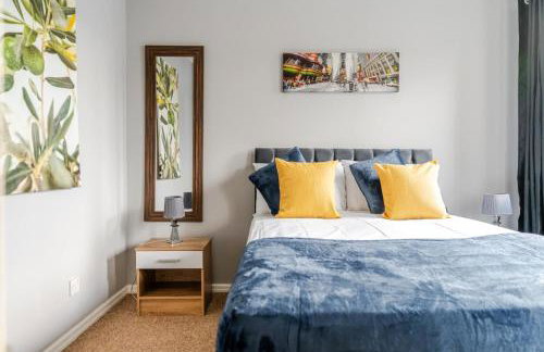 Modern Three Bedroom House Free parking wifi - Foto 21