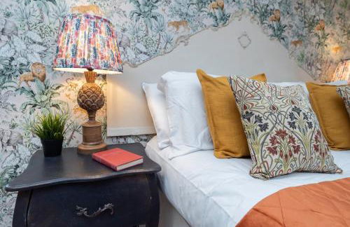 Heron Stays Bath- Boutique Period Group Properties, Parking for 4 Cars, Just 3 Miles to Bath Central, Sleeps 14 - Photo 60