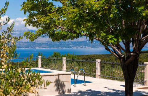 VILLA AGAPE - Three bedroom villa on 15k m2 olive grove - Incredible 360 view - Free parking - Private pool and jacuzzi - Foto 70