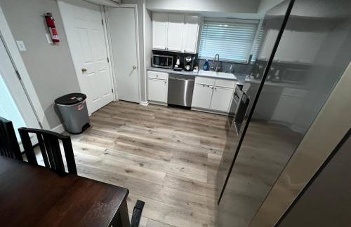 Cheerful 2 bedroom home 20 minutes from downtown - Foto 5