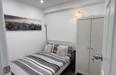 Modern flat in Egham by Royal Holloway University Royal Ascot and Windsor near Heathrow Airport - Foto 31